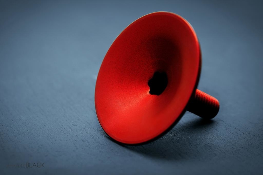 Víčko hlavového složení TOP CAP - AbsoluteBlack - červená